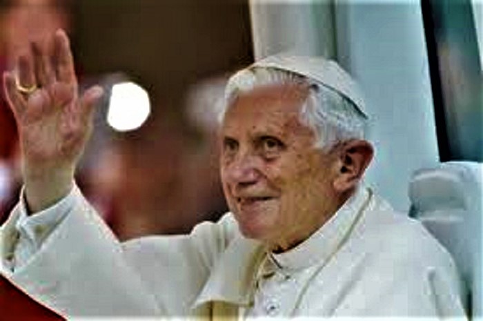 papa ratzinger (2)