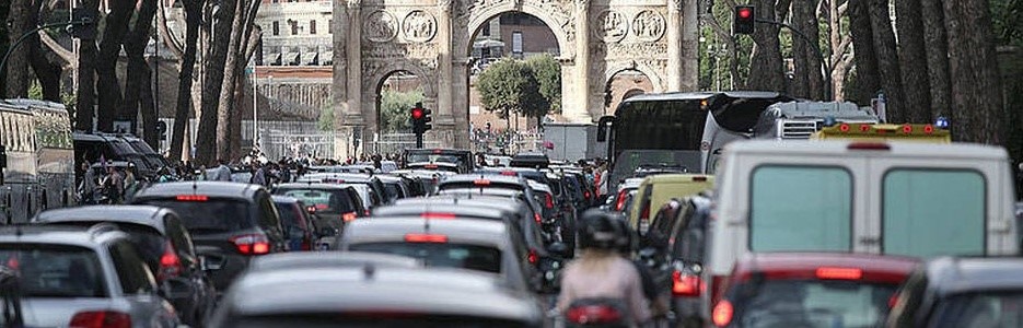 traffico roma foto