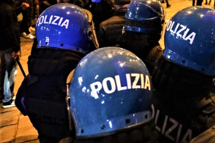 polizia green pass (2)