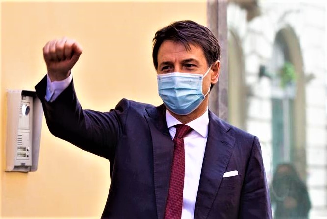 giuseppe conte mascherina (2)