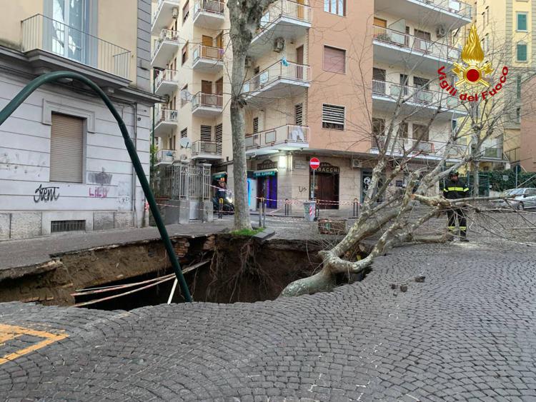 napoli voragine