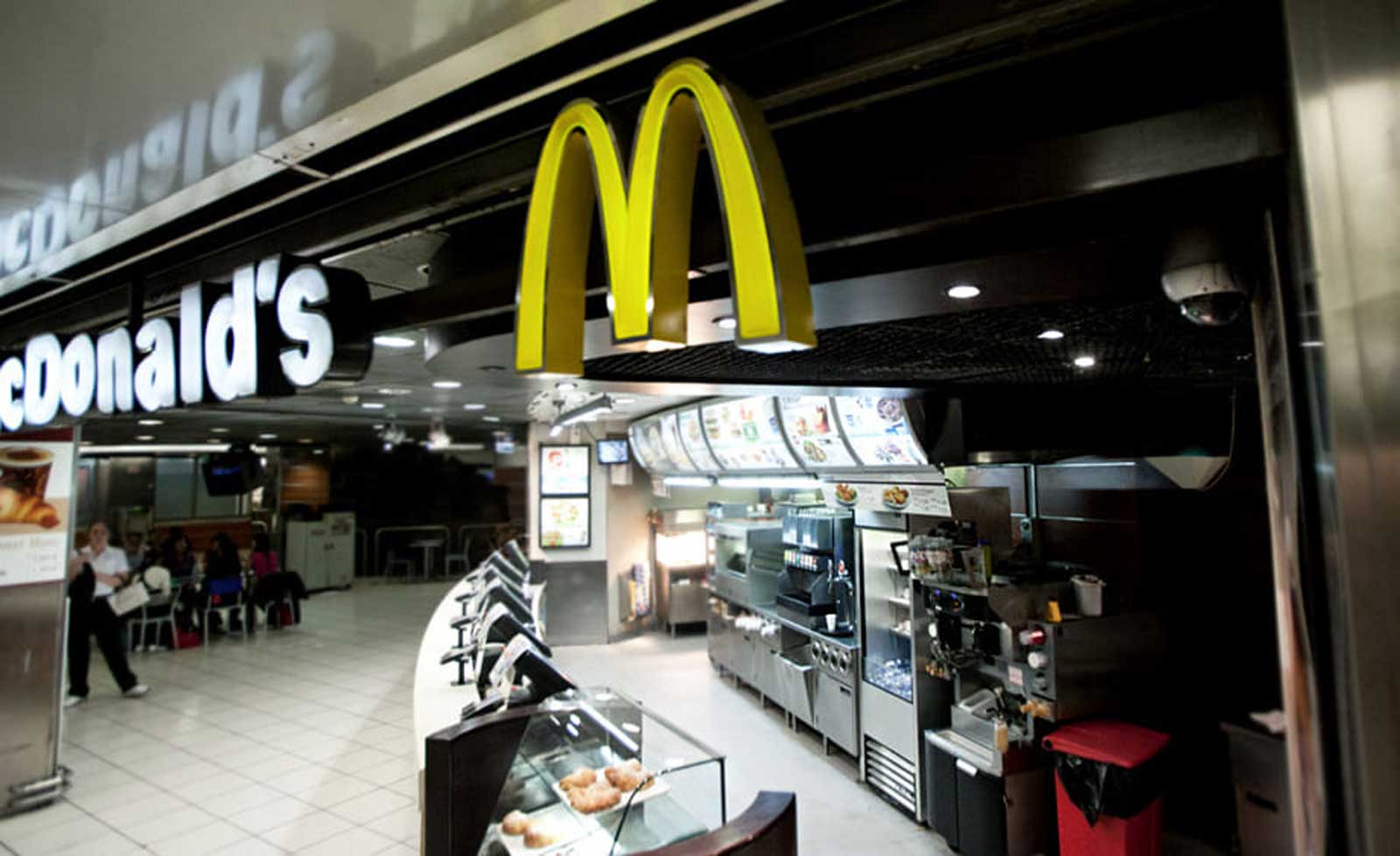 Un ristorante McDonalds
