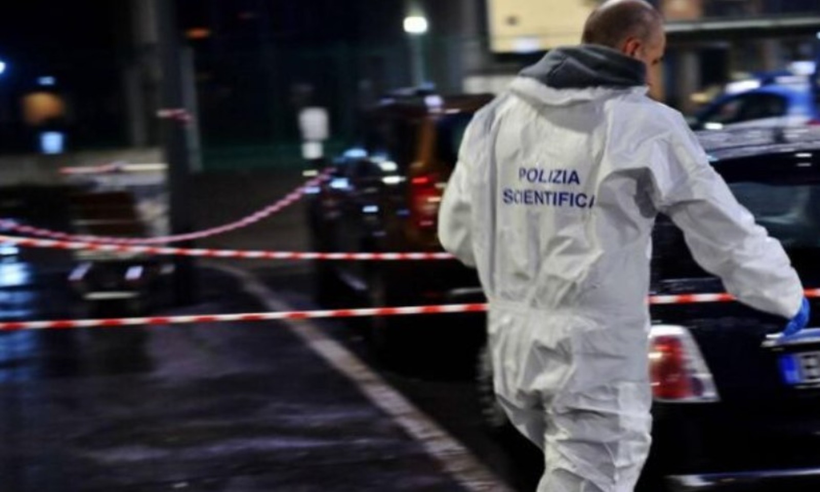 Polizia Scientifica per omicidio a Piazza dei 500 Roma