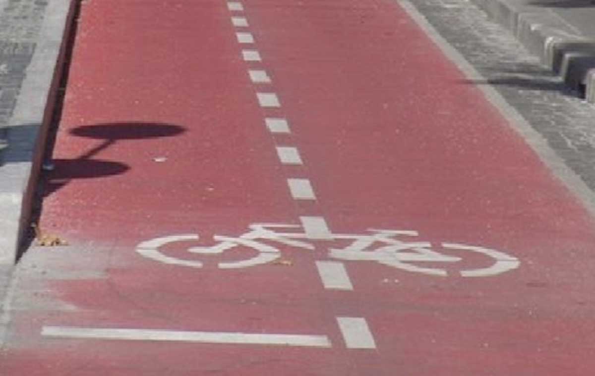 Roma, una pista ciclabile, foto generica