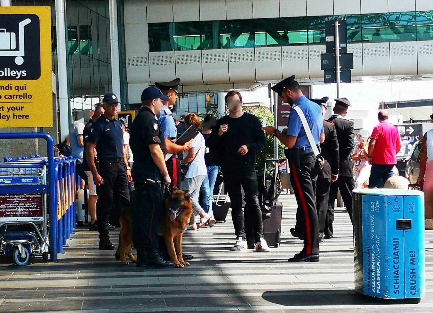 Carabinieri Aeroporto di Fiumicino