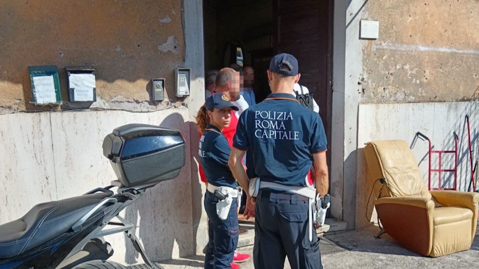 Ex Casa del Fascio - sgomberi a Roma