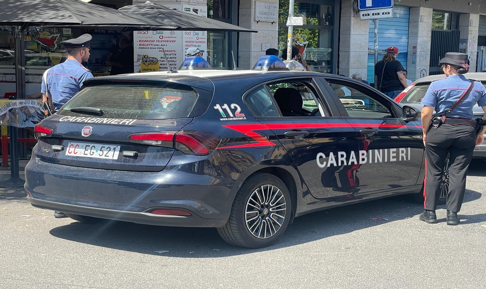 Carabinieri per accoltellamento