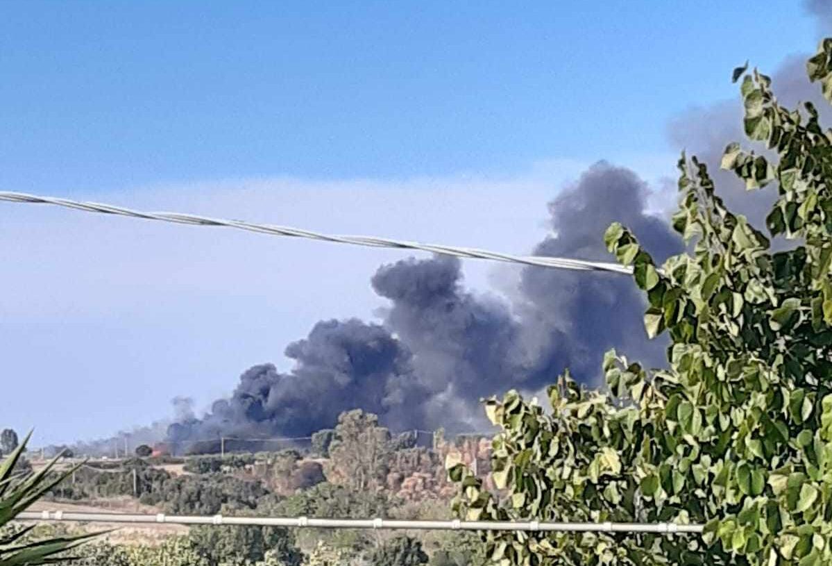 Incendio in via Monti di Santa Lucia