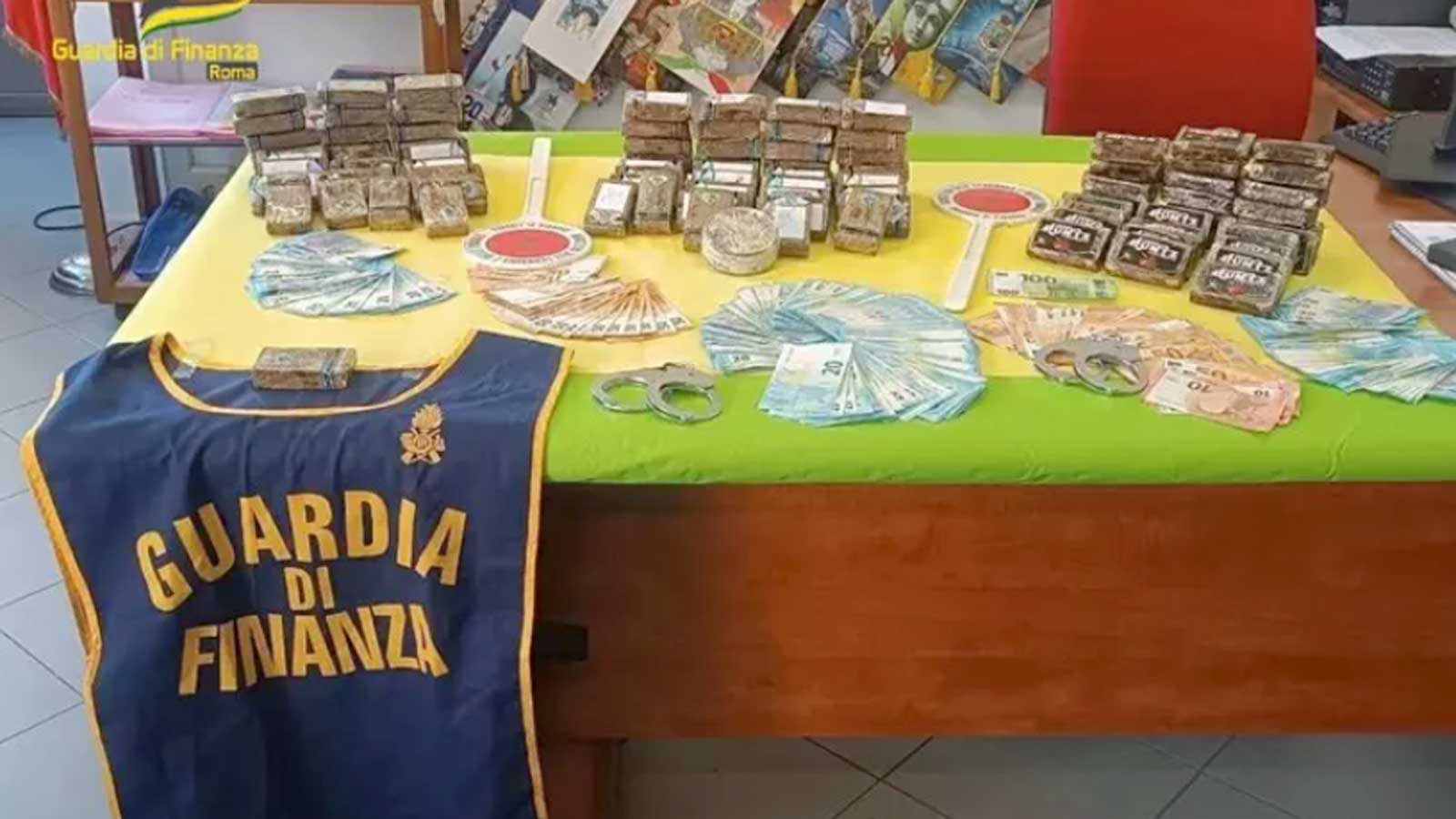 Sequestro di Maxi sequestro di hashish ai Castelli Romani: centro di smistamento tra Latina e Roma