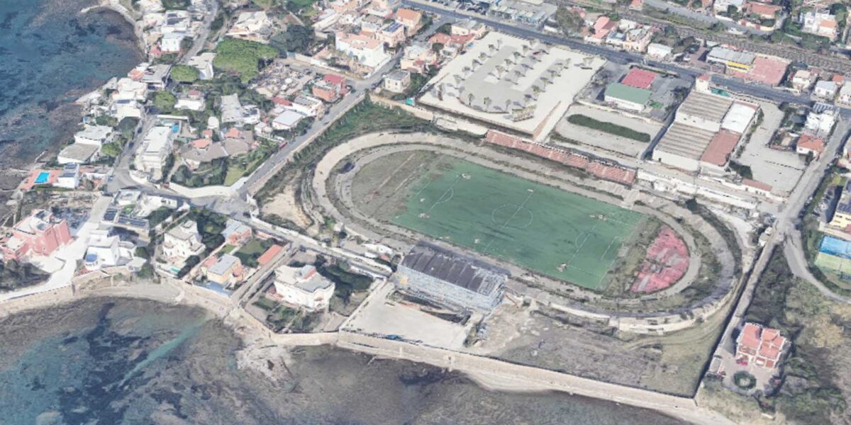 Civitavecchia, lo stadio Fattori, foto Google Heart elaborata in 3D con ausilio I.A.