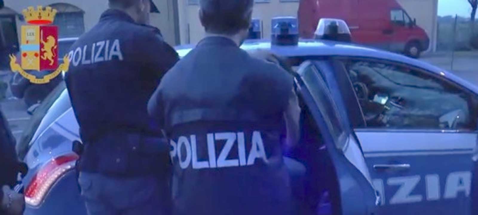 Polizia al lavoro ad Ostia