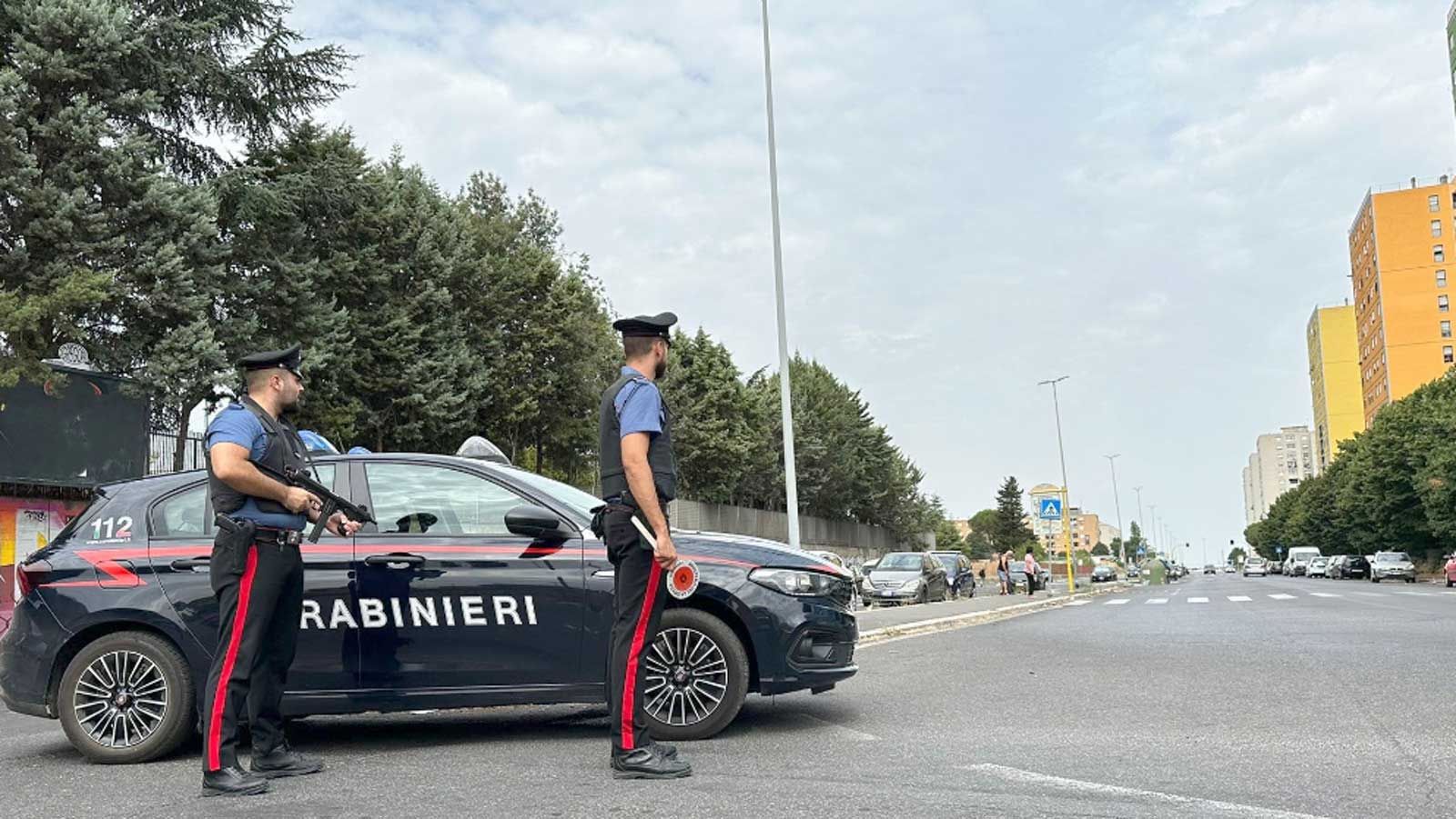 Carabinieri a Tor Bella Monaca