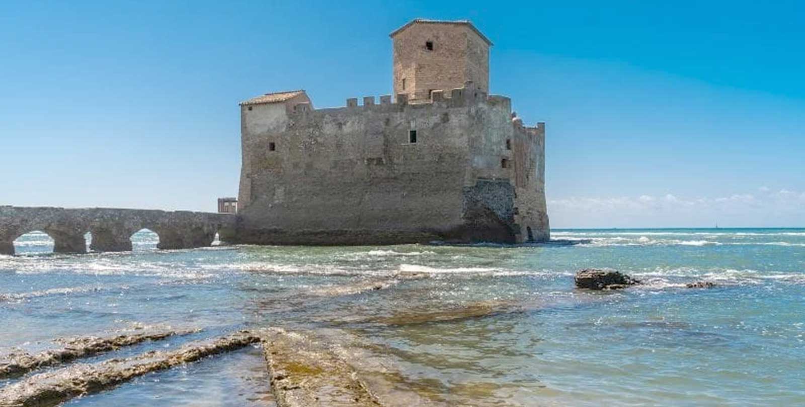 Nettuno, la spiaggia di Torre Astura