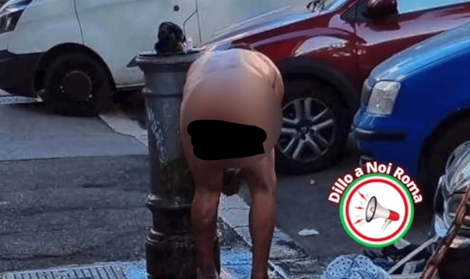 Uomo nudo a Trastevere