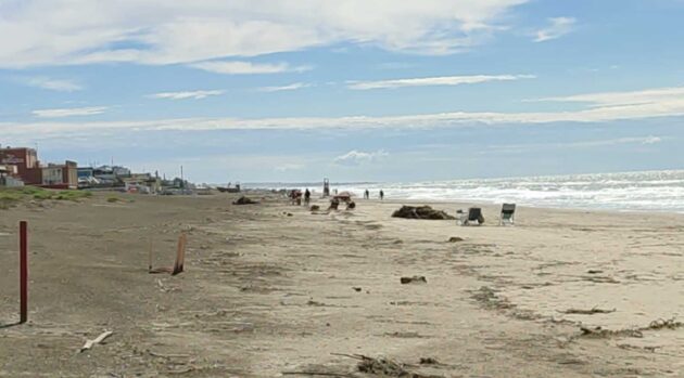 Spiagge invase di rifiuti 