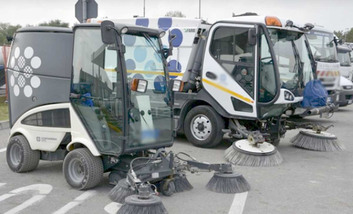 Roma, le macchine per pulire le strade della Capitale