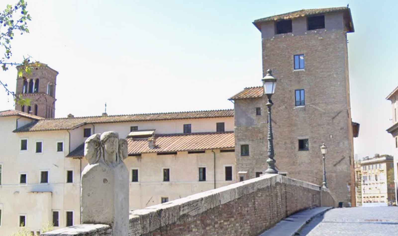 Roma, Isola Tiberina, Torre della Pulzella