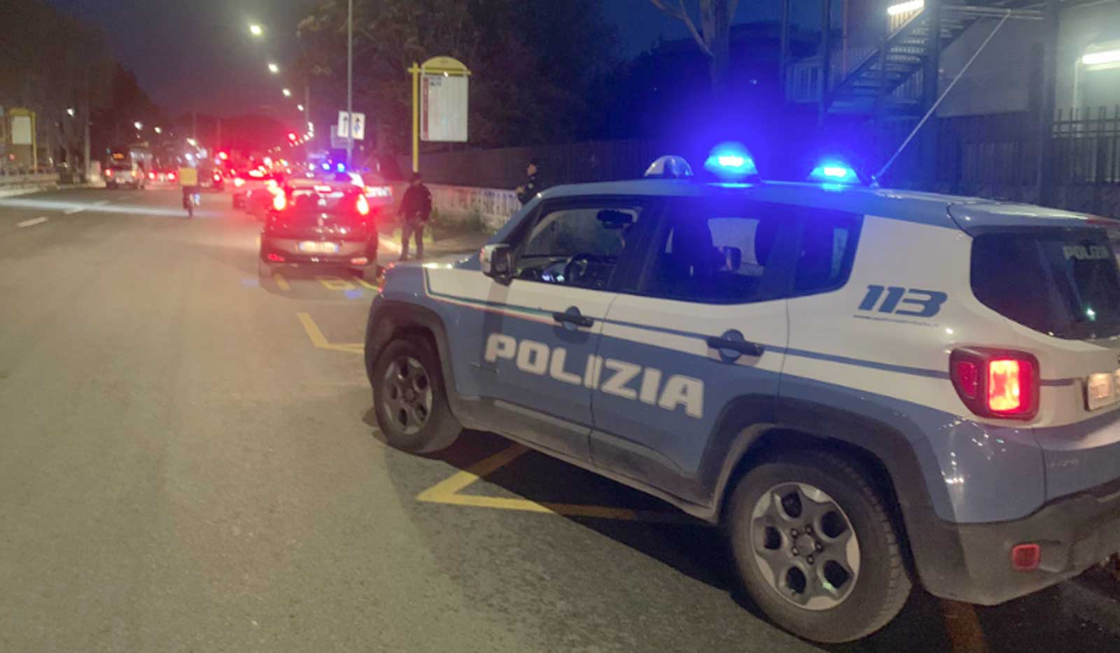 La Polizia di Stato a Roma, in piazza Apollodoro