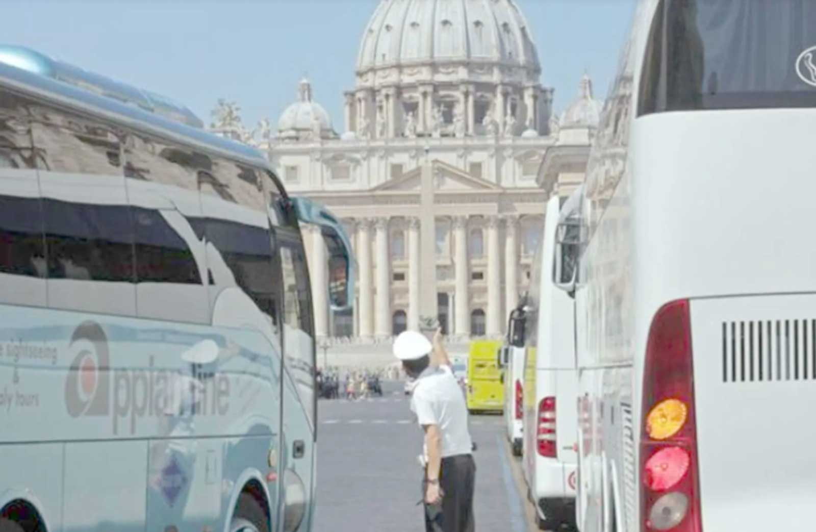 Bus turistici a Roma, a due passi da piazza San Pietro e Vaticano