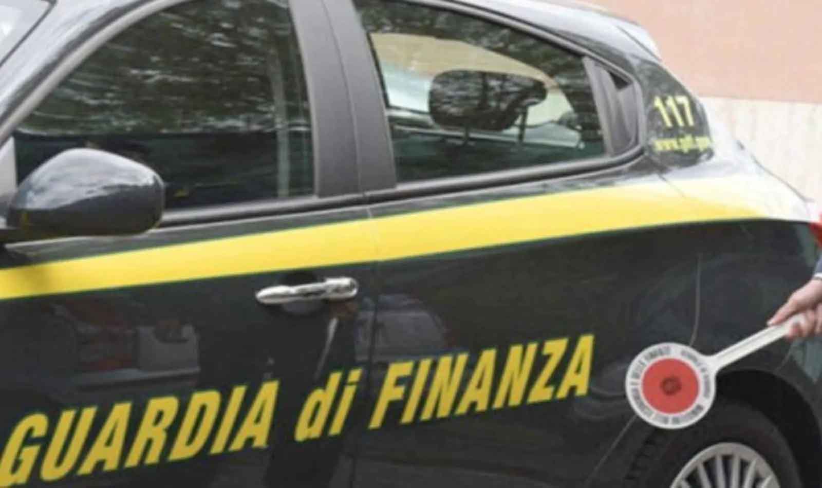 fiumicino sequestro guardia di finanza