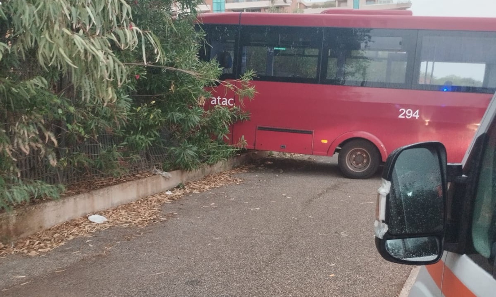 incidente bus Atac Roma