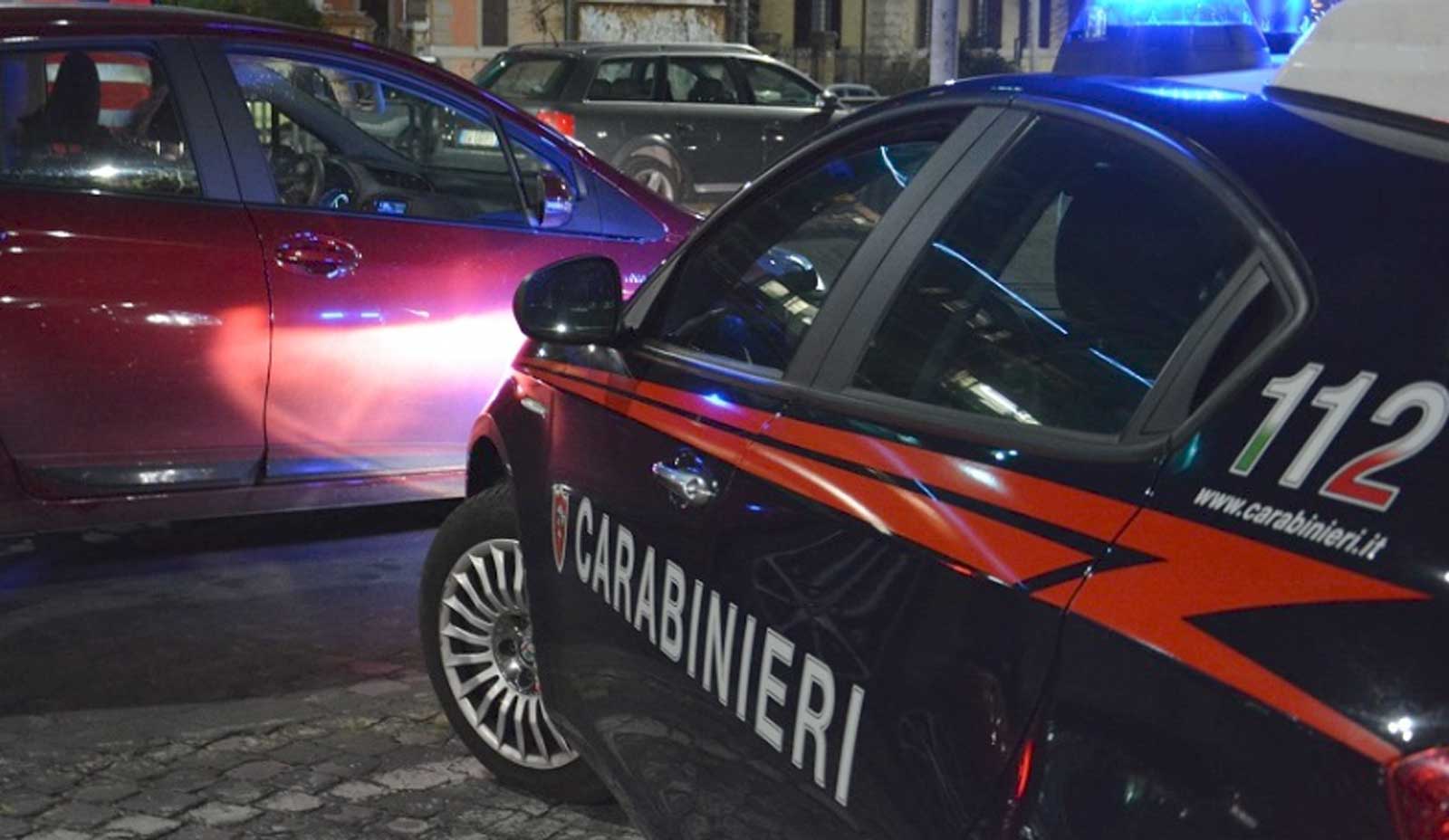 Carabinieri in zona Torre Angela