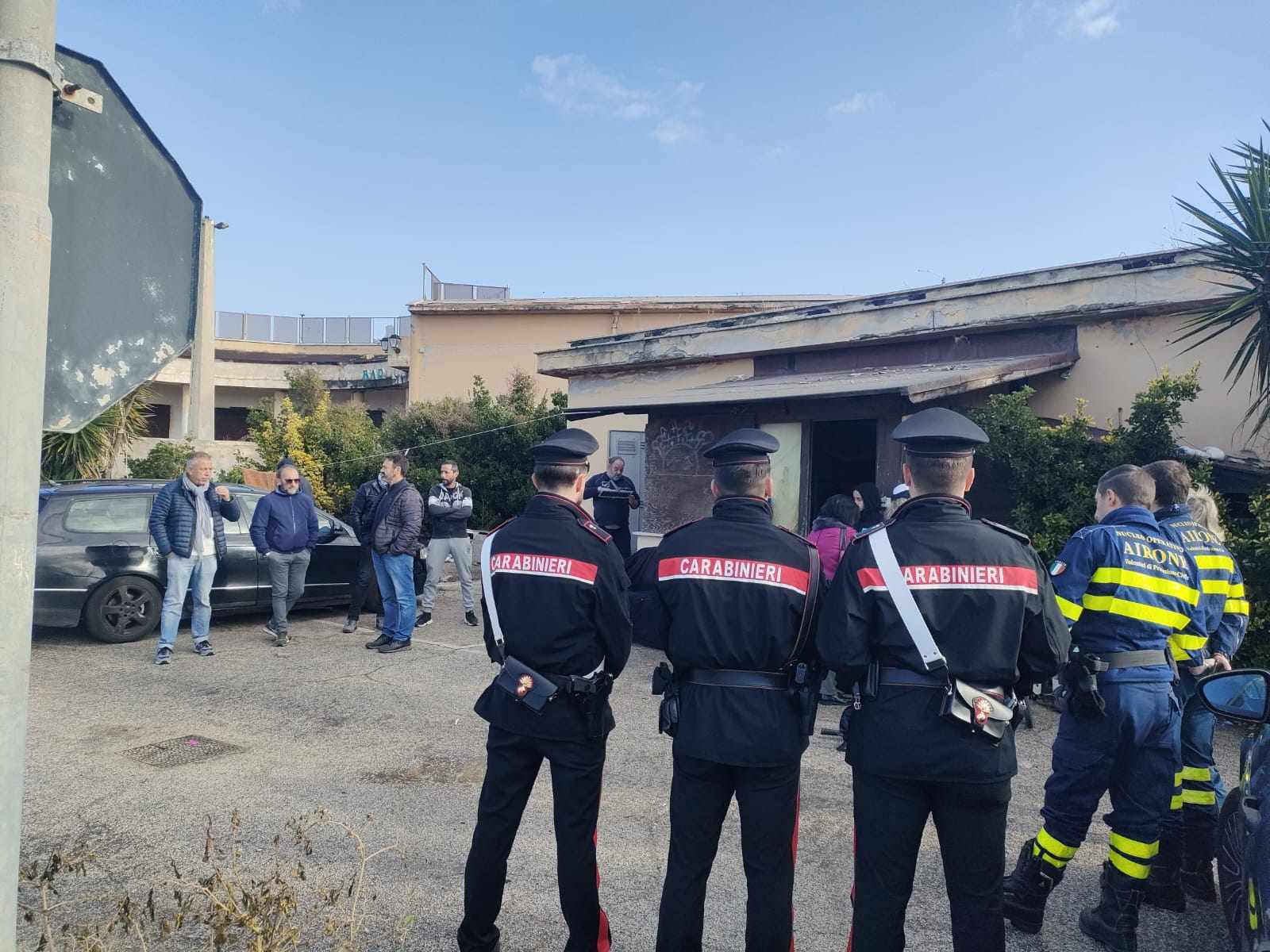 Volontari Airone e Carabinieri