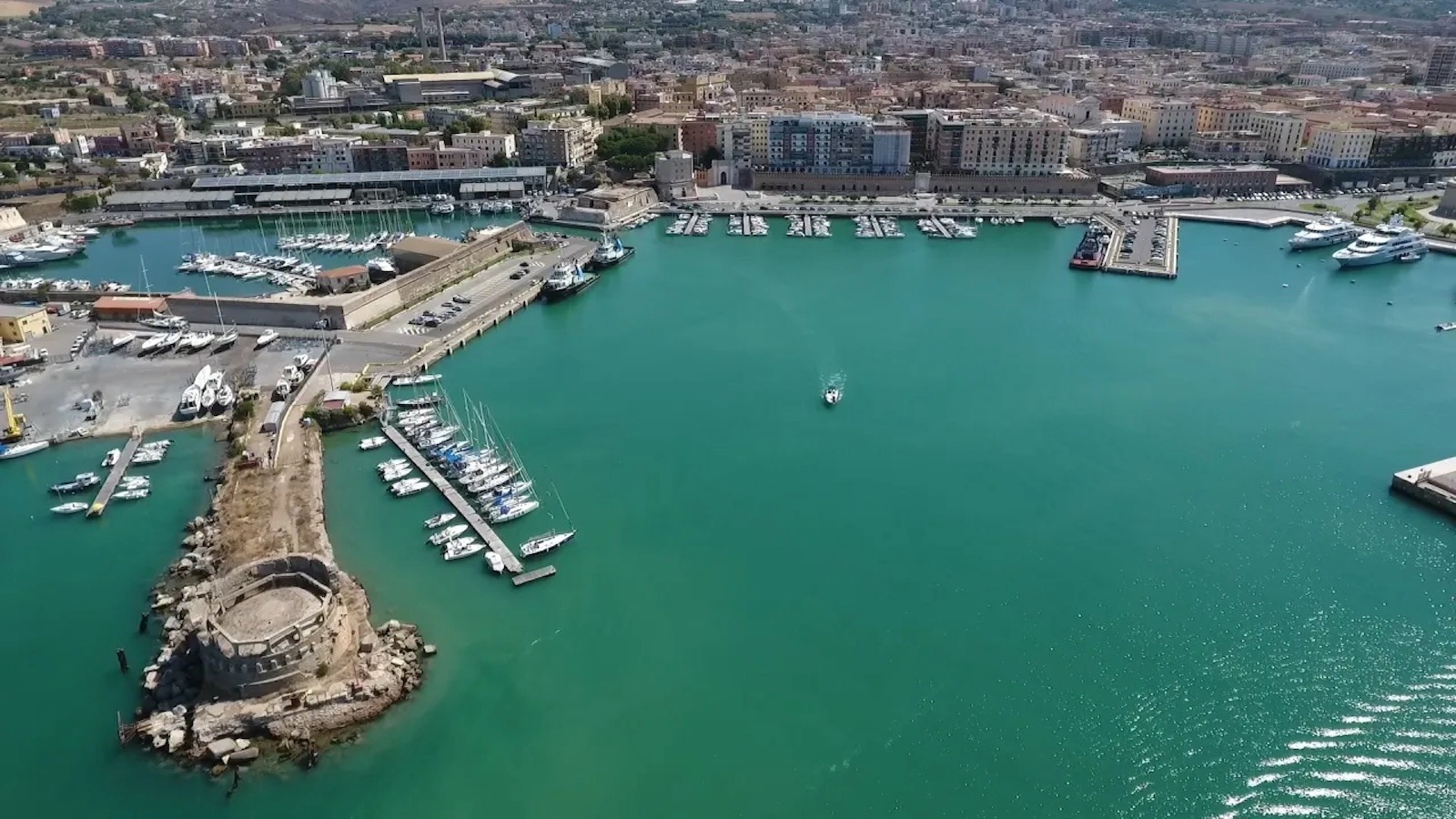 porto di civitavecchia