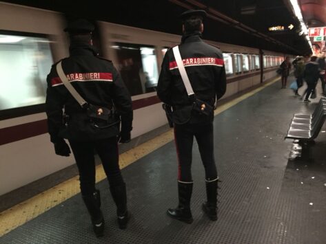 Borseggi sulle metro