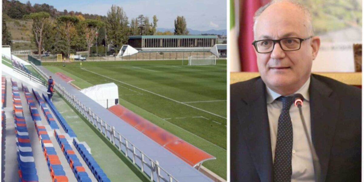 Da destra, il sindaco di Roma, Roberto Gualtieri, un campo sportivo da calcio attivo nella città di Roma