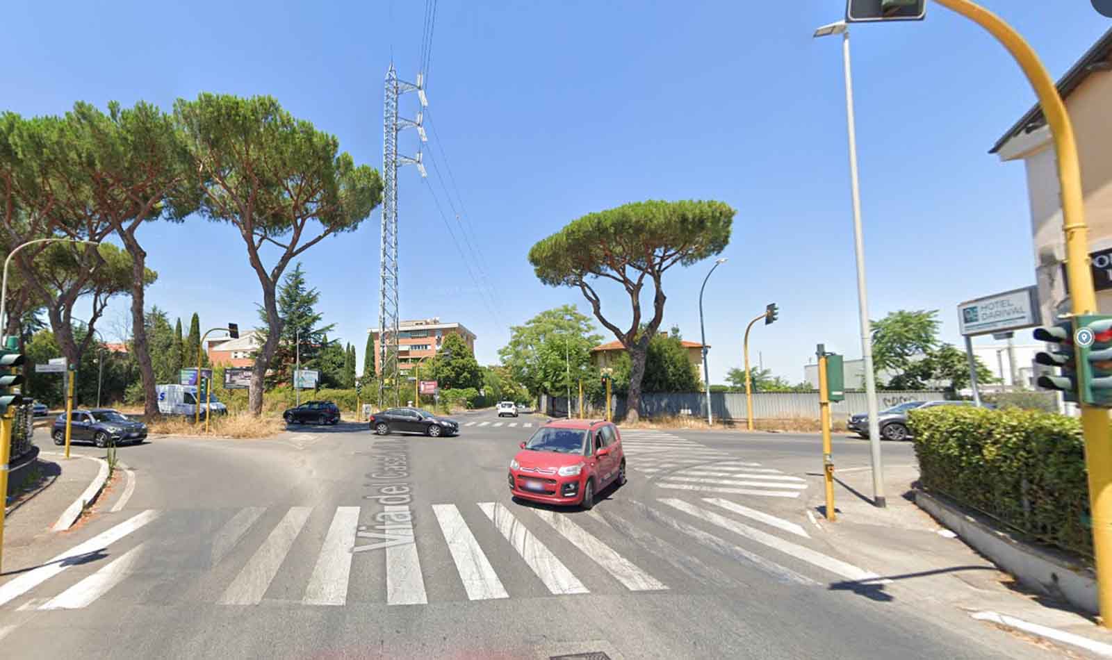 Roma, tragico incidente tra via del Casale di San Basilio e via Nomentana morto scooterista di 59 anni