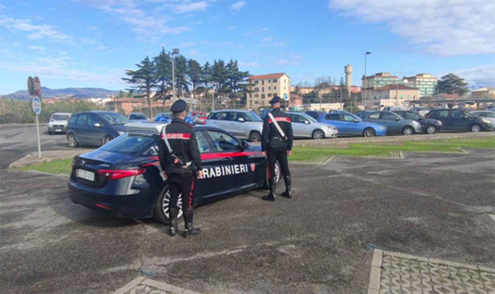 Carabineiri-Aprilia_parcheggio-stazione-Campoleone (1)