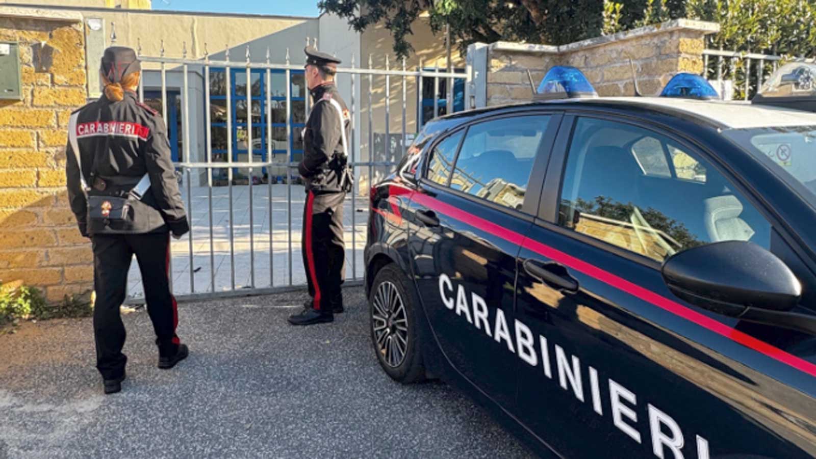 Carabinieri in azione a Casal Palocco