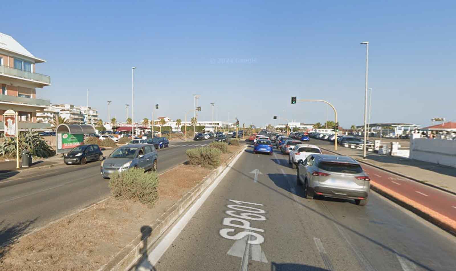 Ostia, follia sul lungomare