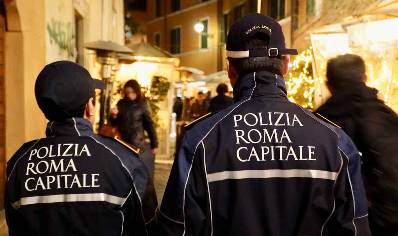 Polizia Locale nel Centro di Roma per truffa delle tre coppette