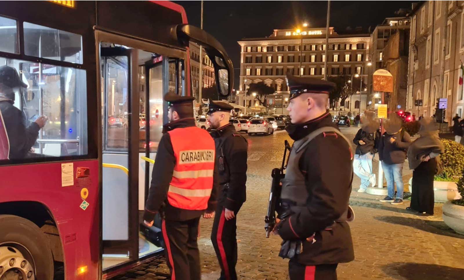 Carabinieri in azione a Roma