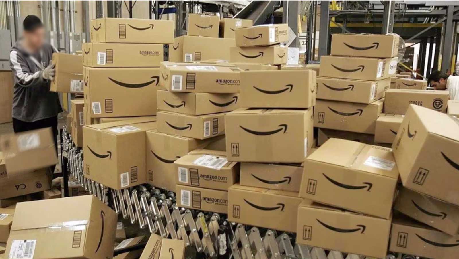 Pacchi Amazon smarriti a Roma e provincia in attesa di essere rivenduti