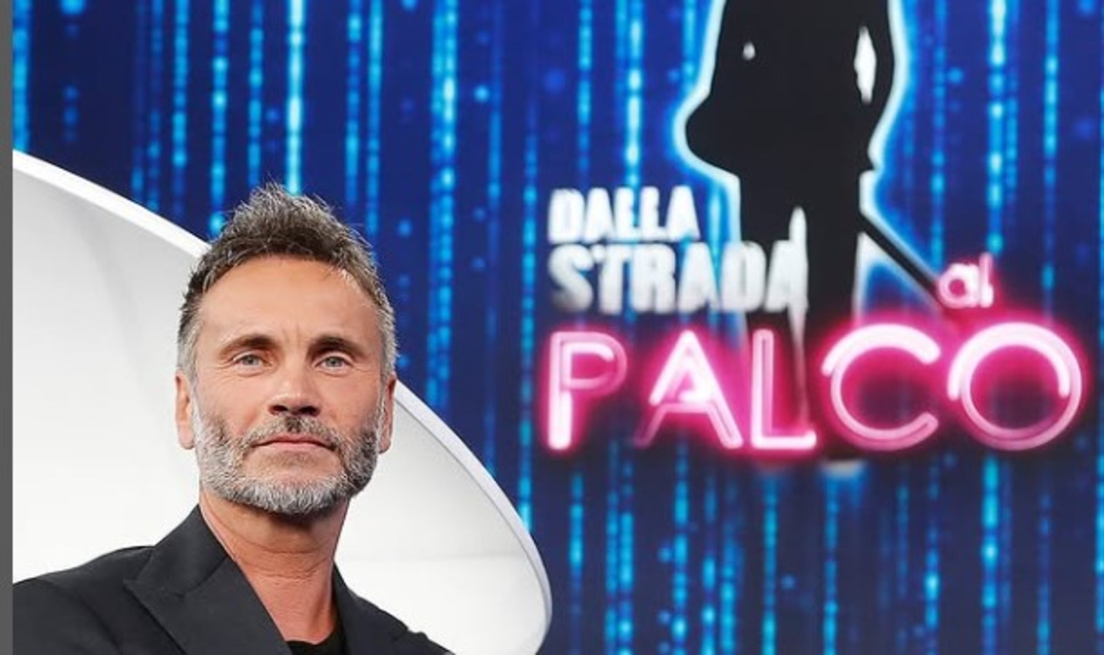 Nek che conduce Dalla strada al palco su Rai 1