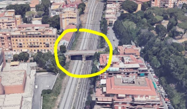 Roma, fonte del ponte della Roma Lido di Google Maps