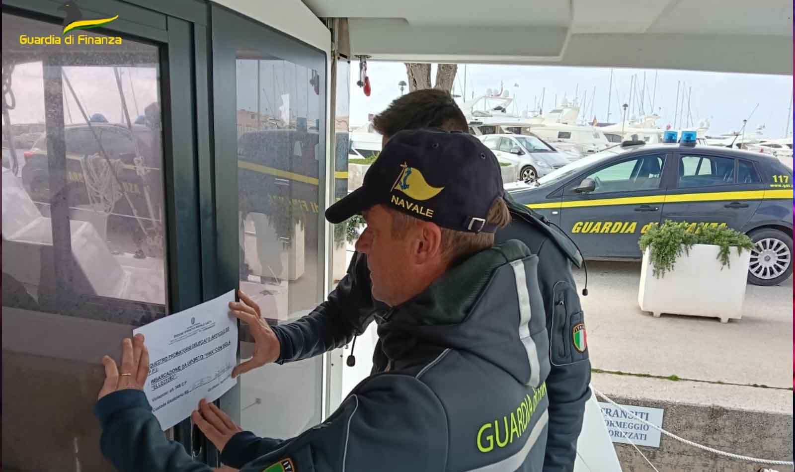 Civitavecchia Guardia di Finanza broker abusivo