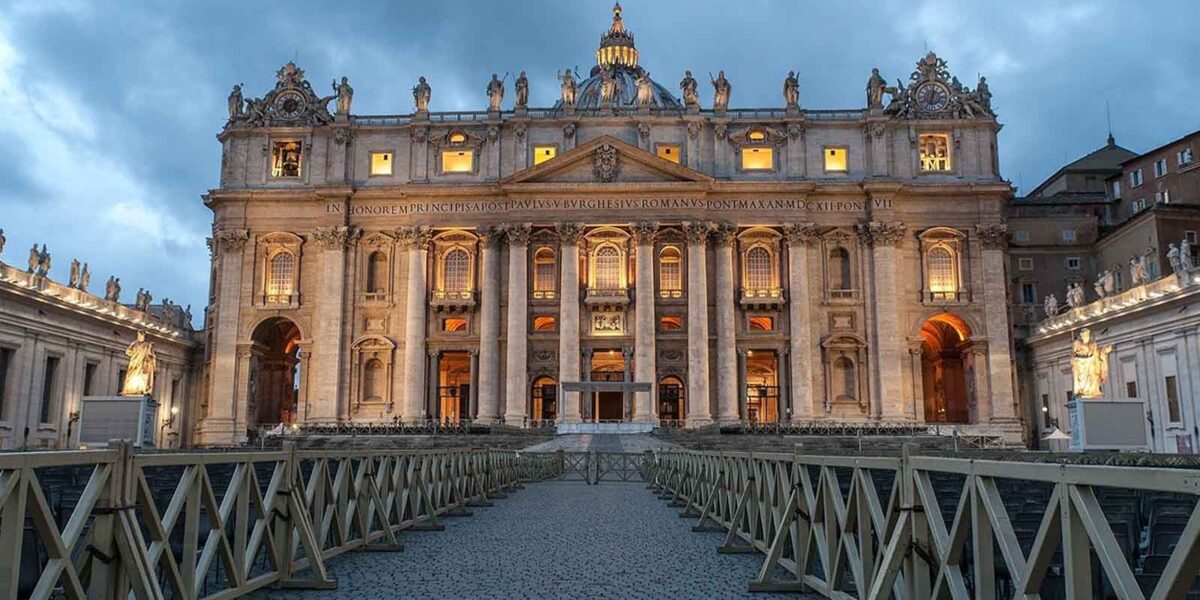 Come sta Papa Francesco: stasera la preghiera del rosario a San Pietro