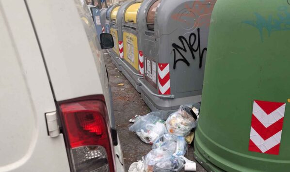 Roma nuovi cassonetti Appia, immondizia