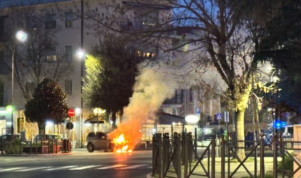 incendio auto Ciampino