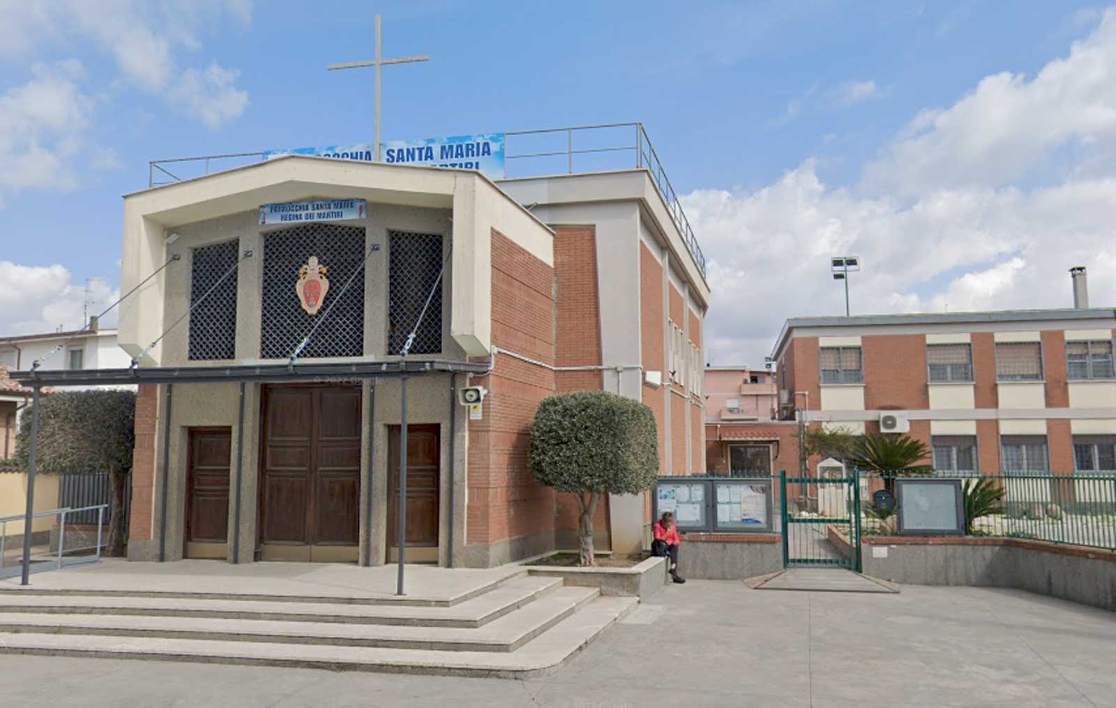 Dragona, Roma: ingresso della parrocchia "Santa Maria Regina dei Martiri", nel municipio X, foto Google Maps